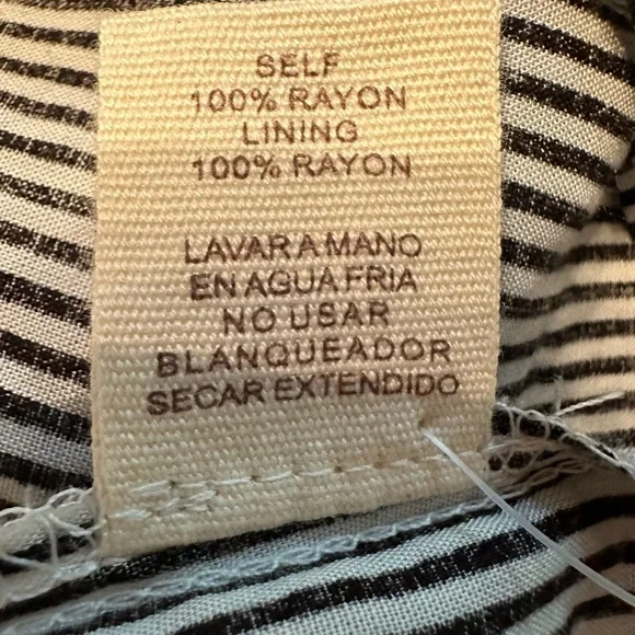 Hem & Thread NWT black and white button down tie bell sleeve size small shirt - Picture 8 of 10